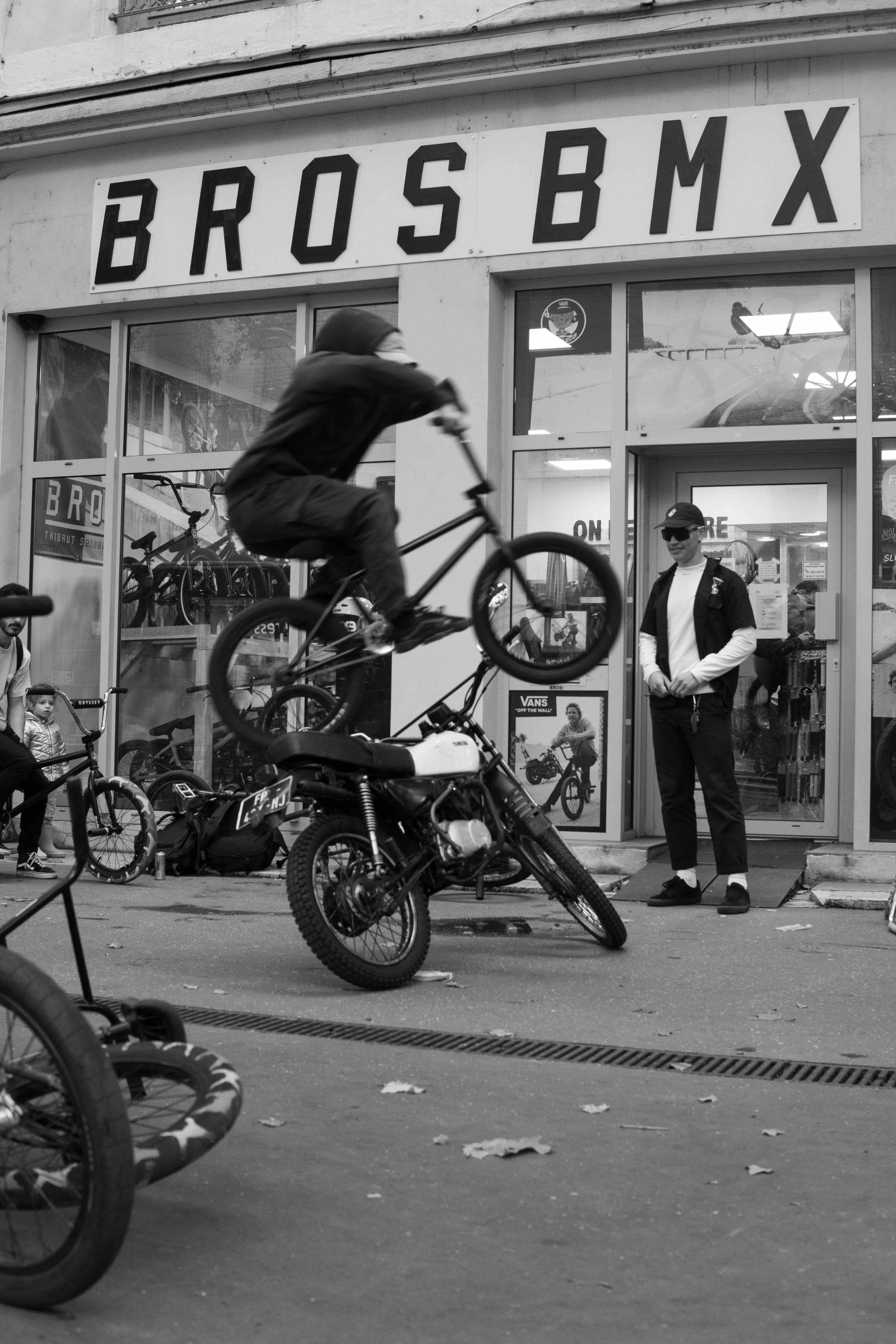 BROS BIKE STORE - LOCALS SESH OCT 2021